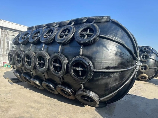 Inflatable Floating Pneumatic Rubber Fenders 50kPa 80kPa Easy Installation