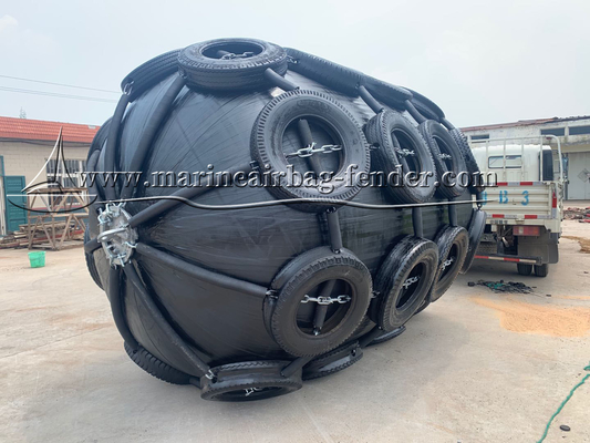 Aircraft Tyre Net Pneumatic Rubber Fender Customized Size Impact Resistant