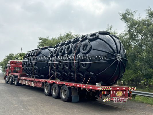 Aging Resistance Marine Airbag Fender , Marine Floating Fenders For Ship To Ship