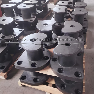 Corrosion Resistant Bolted Dock Jetty Bollards Customized Size